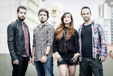 Pitty-e-banda-por-Daryan-Do