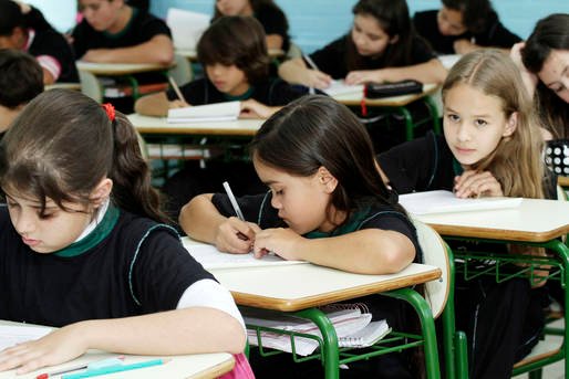 destaque_ALUNOS_EM_SALA_DE_AULA1