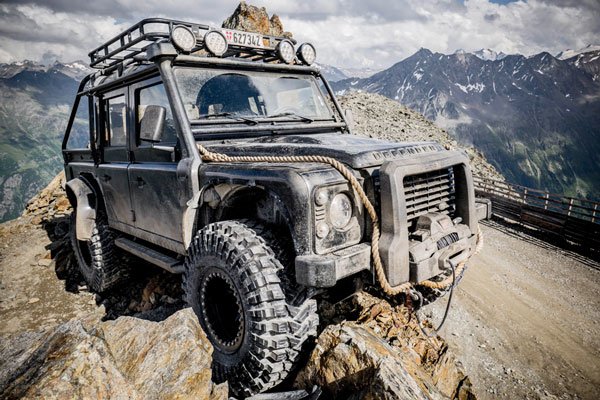 16-jul-18---LR-DEFENDER-007ELEMENTS-(1)
