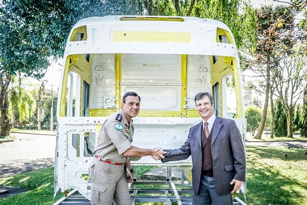 19-jul-18---Volvo-doa-cabine-ao-Corpo-de-Bombeiros-de-Curitiba---2