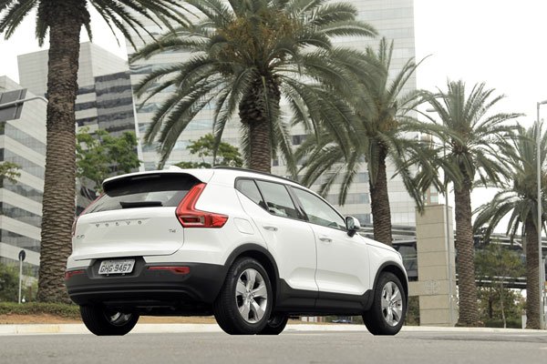 28-jul-18---Volvo-XC40-T4-2019---3