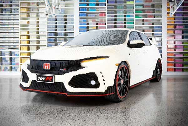 28-abr-19---Honda-Civic-Type-R-feito-de-LEGO---1