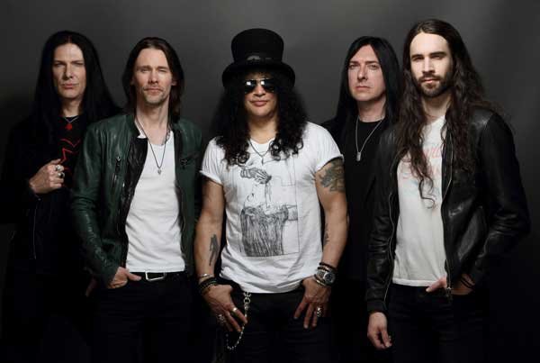 Slash-ft.-Myles-&-The-Conspirators