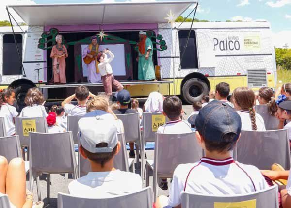 Programacao-de-Natal---Onibus-Palco-(2)
