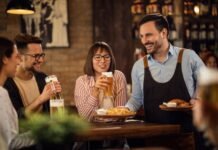 Bares e restaurantes do Paraná projetam Carnaval aquecido e recuperação de margens em 2026