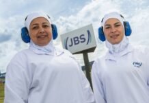 JBS tem mais de 350 vagas de emprego abertas no Paraná