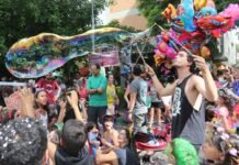 Carnaval: pais não devem postar imagens de crianças, diz pesquisador