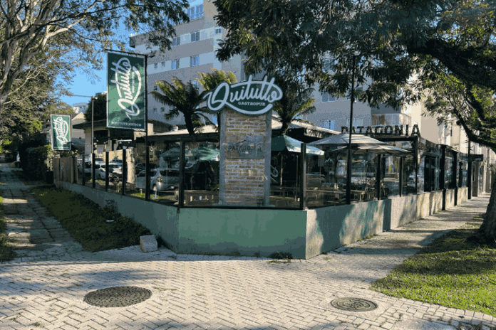 FACHADA QUITUTTO (1) (1)